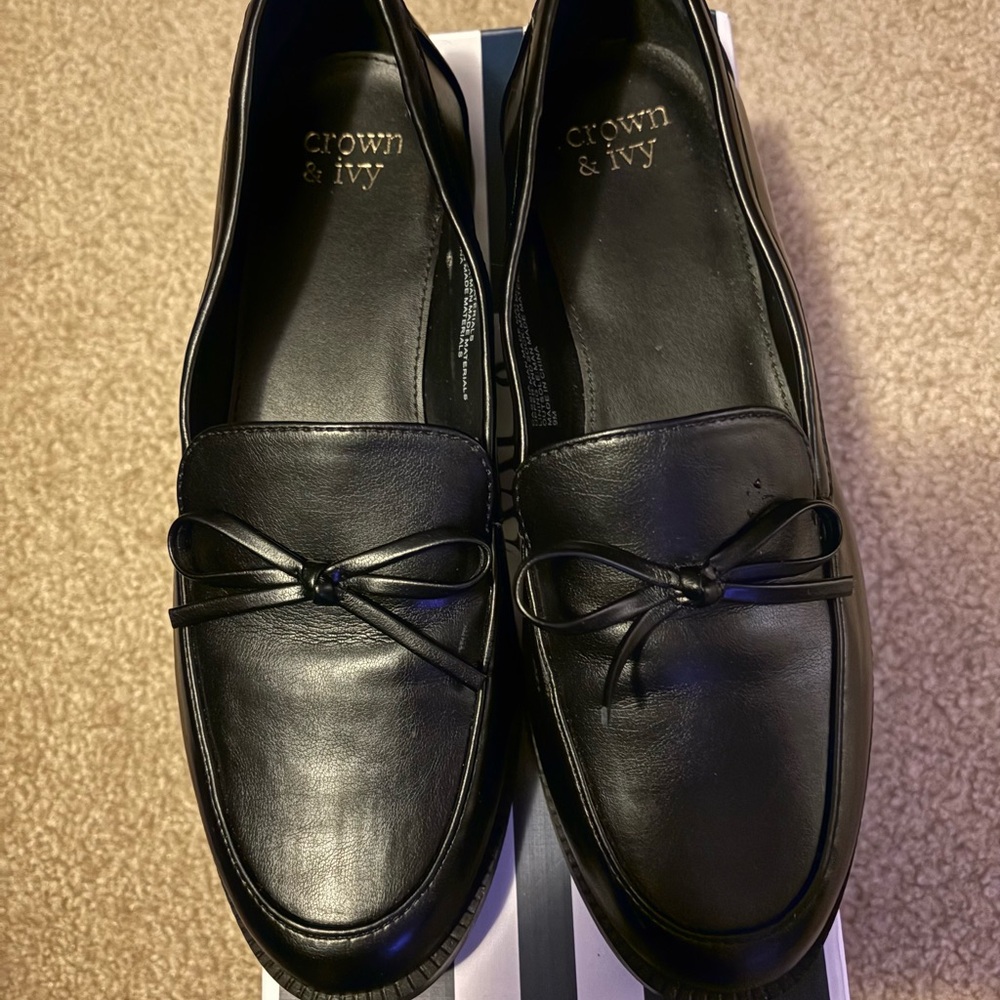 Crown & Ivy Women’s Black Loafers